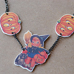 DIY Halloween Shrink Necklace Tutorial - mypapercrane.com